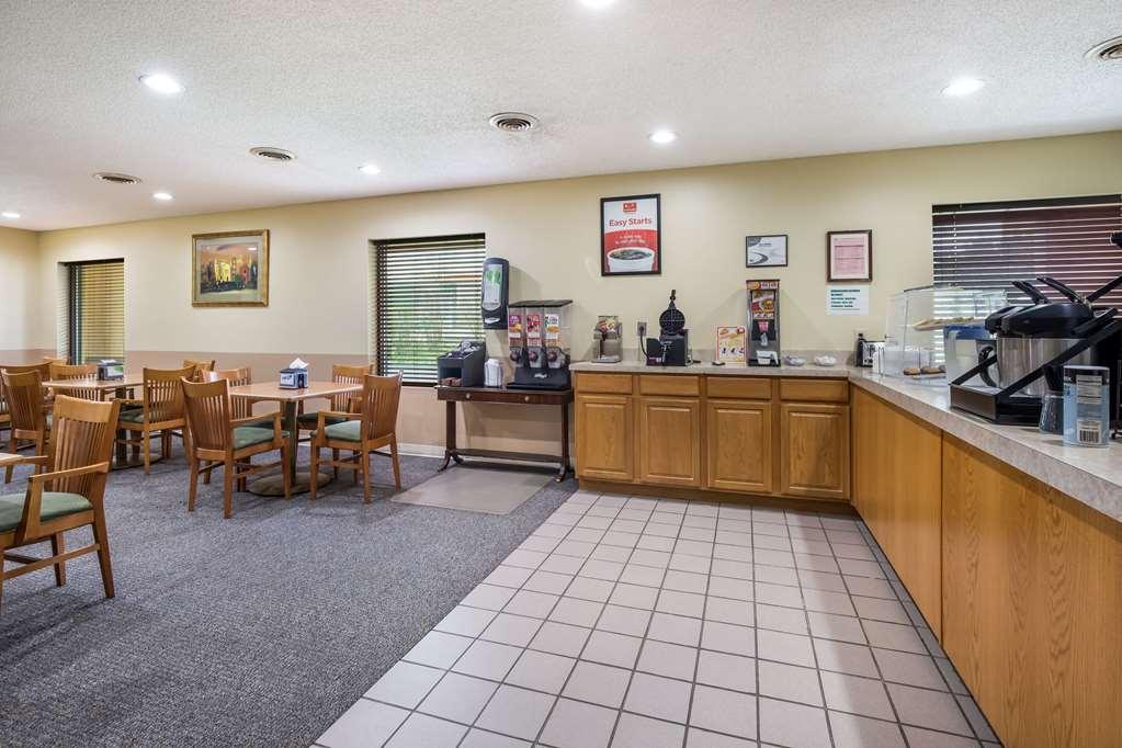 Econo Lodge Inn & Suites East Ноксвилл Ресторан фото