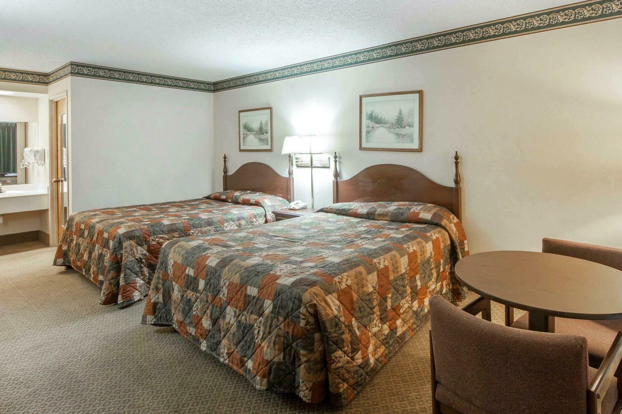 Econo Lodge Inn & Suites East Ноксвилл Экстерьер фото